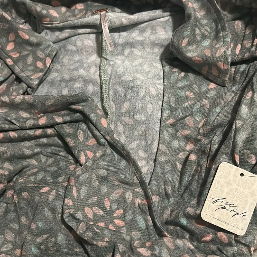 NWT! Free People Shayla Floral Long Sleeve Wrap Dress Minto Combo Large - Picture 14 of 14